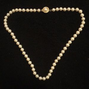Pearl necklace